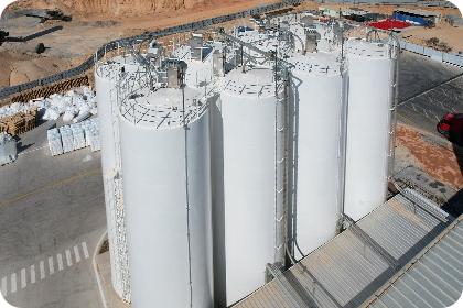 大型倉(cāng)儲(chǔ)系統(tǒng)