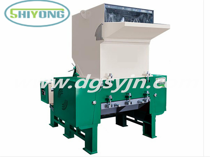 強(qiáng)力破碎機(jī)